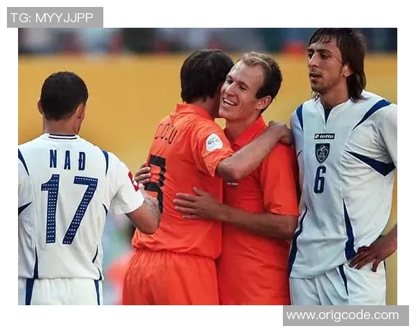 2006年世界杯经典对决荷兰队与塞黑队的精彩较量回顾