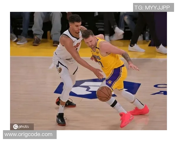 2008年NBA季后赛掘金与湖人激战回顾与精彩瞬间分析